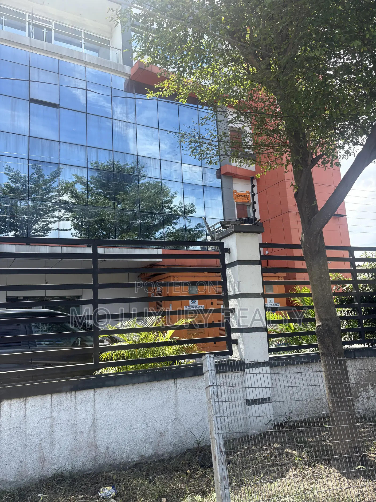 1,225.20sqm Commercial / Residential Property in Victoria Island