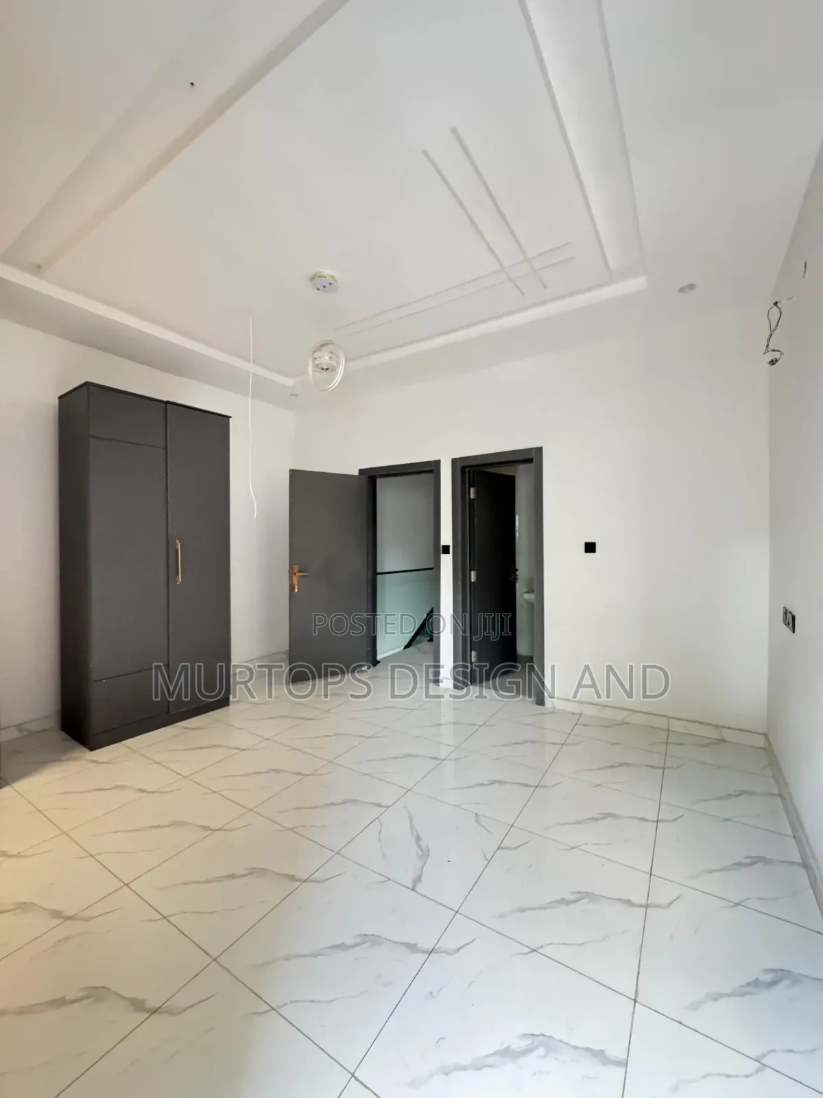 4bdrm Duplex in Adekunle for sale in Adekunle