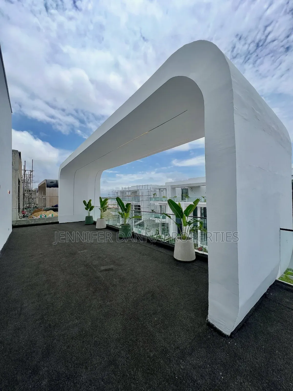 5bdrm Duplex in Osapa london for sale in Osapa london