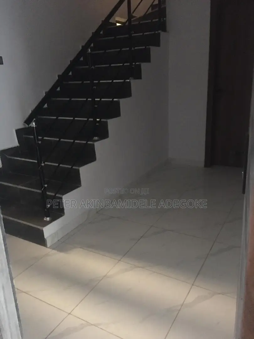 Furnished 4bdrm Duplex in Ogba GRA for sale in Ogba GRA