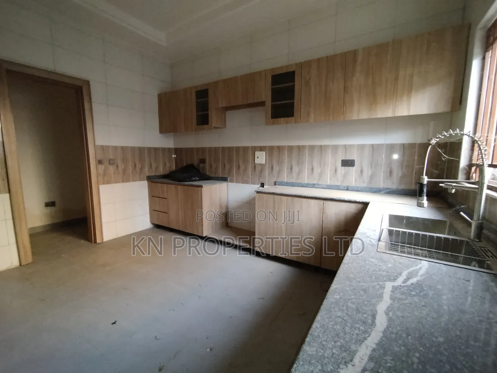 4bdrm Duplex in Durumi for sale in Durumi