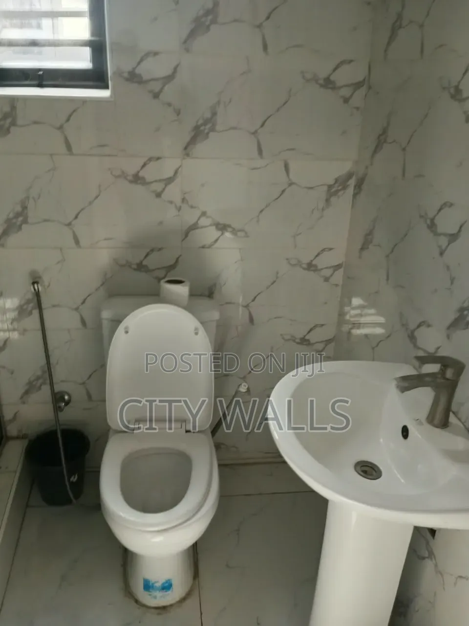 4bdrm Townhouse / Terrace in Spring Garden Estate, Chevron for rent in Chevron