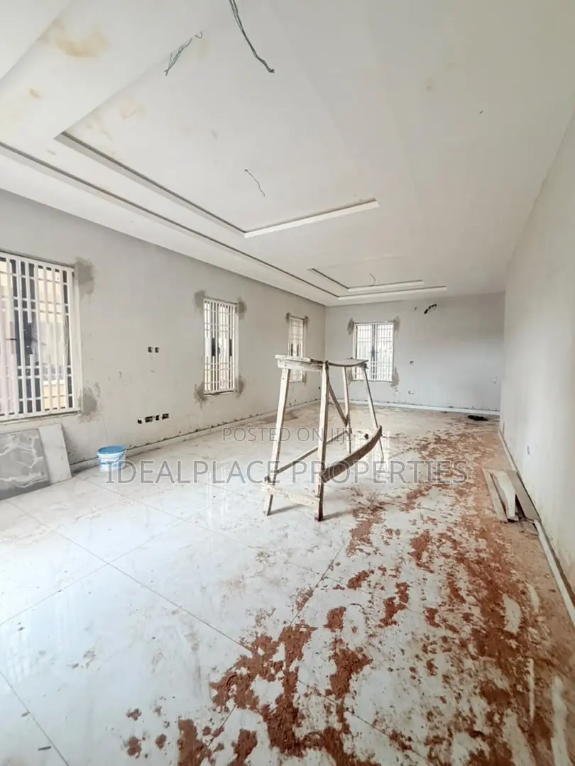 5bdrm Duplex in Omole Phase 1 for sale in Omole Phase 1