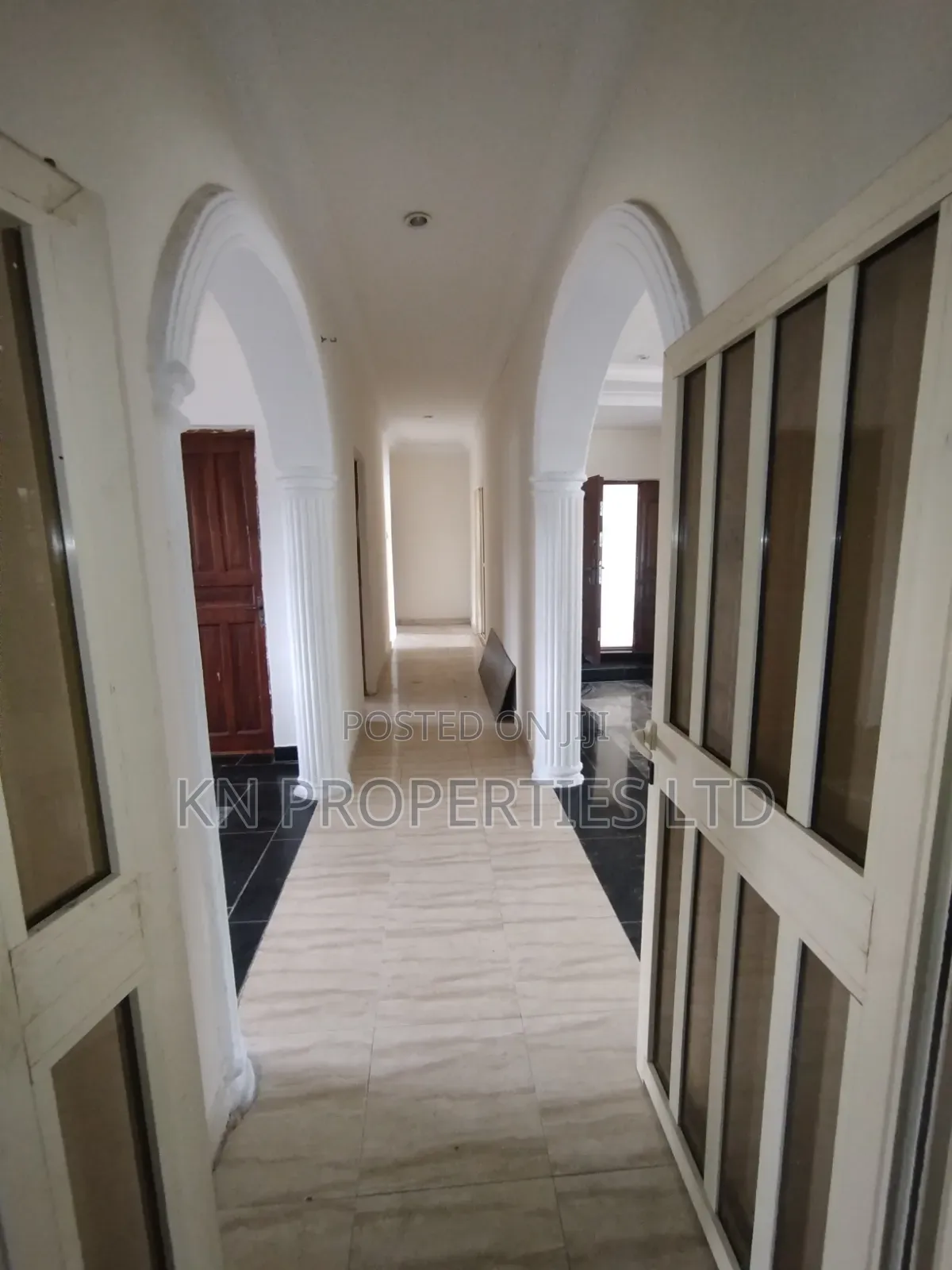 4bdrm Bungalow in Airport Road, Sabon Lugbe for rent in Sabon Lugbe