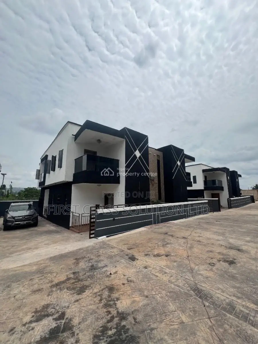 Furnished 4bdrm Duplex in Enugu State for sale in Enugu State