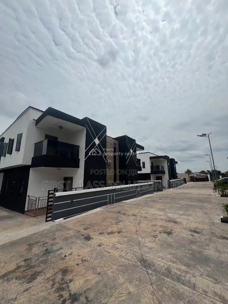 Furnished 4bdrm Duplex in Enugu State for sale in Enugu State