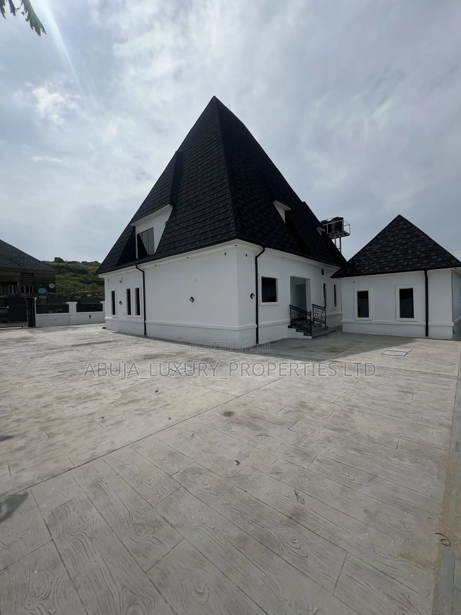 4bedroom Bungalow With Penthouse and Bq at Gwarimapa in Gwarinpa