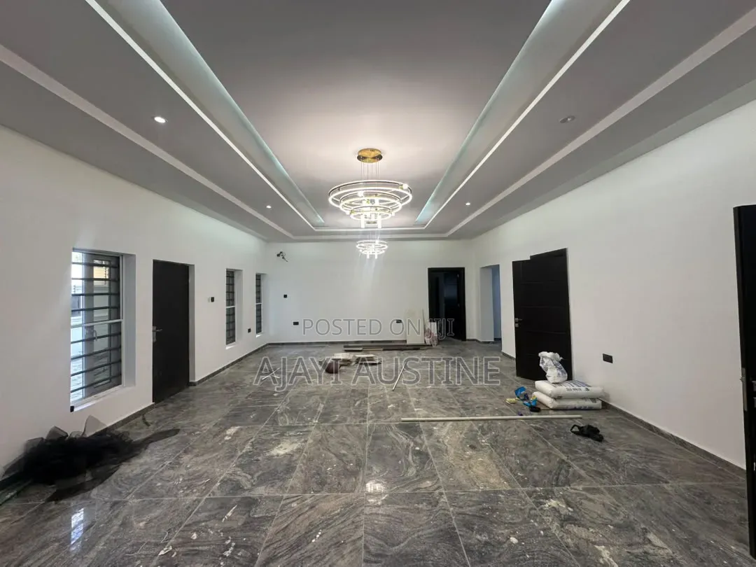 Furnished 6bdrm Duplex in Wuze Zone, Abuja for sale in Zone 1 / Wuse