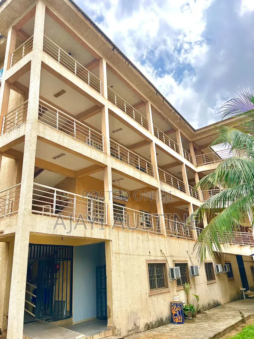 Functioning Plaza 59 Ensuit Offices at Wuze Zone, Abuja for Sale in Zone 1 / Wuse