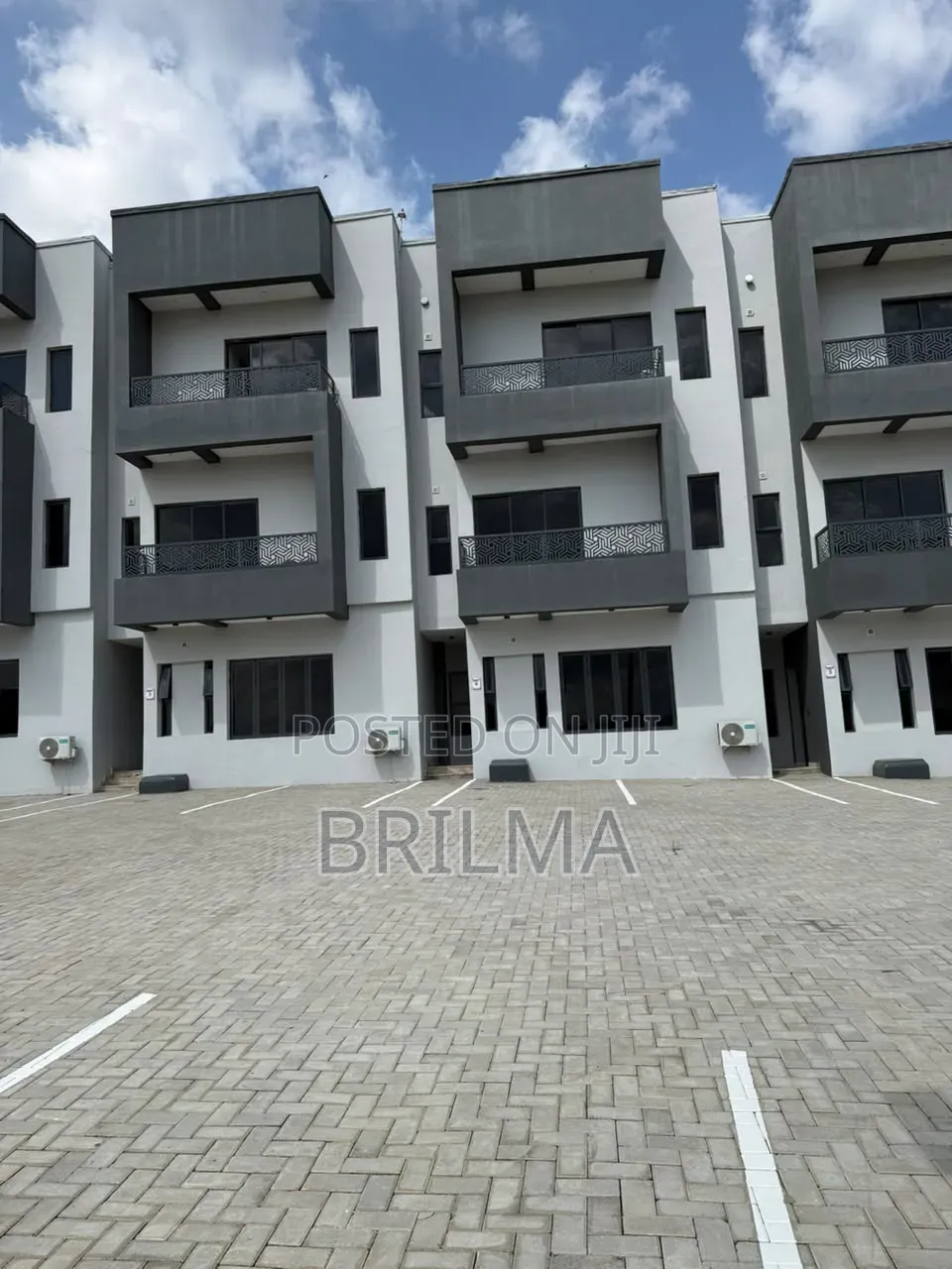 4bdrm Duplex in Guzape District for sale in Guzape District