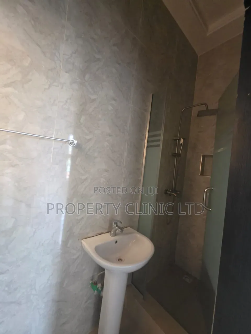 2bdrm Duplex in Omole Phase 2 for rent in Omole Phase 2