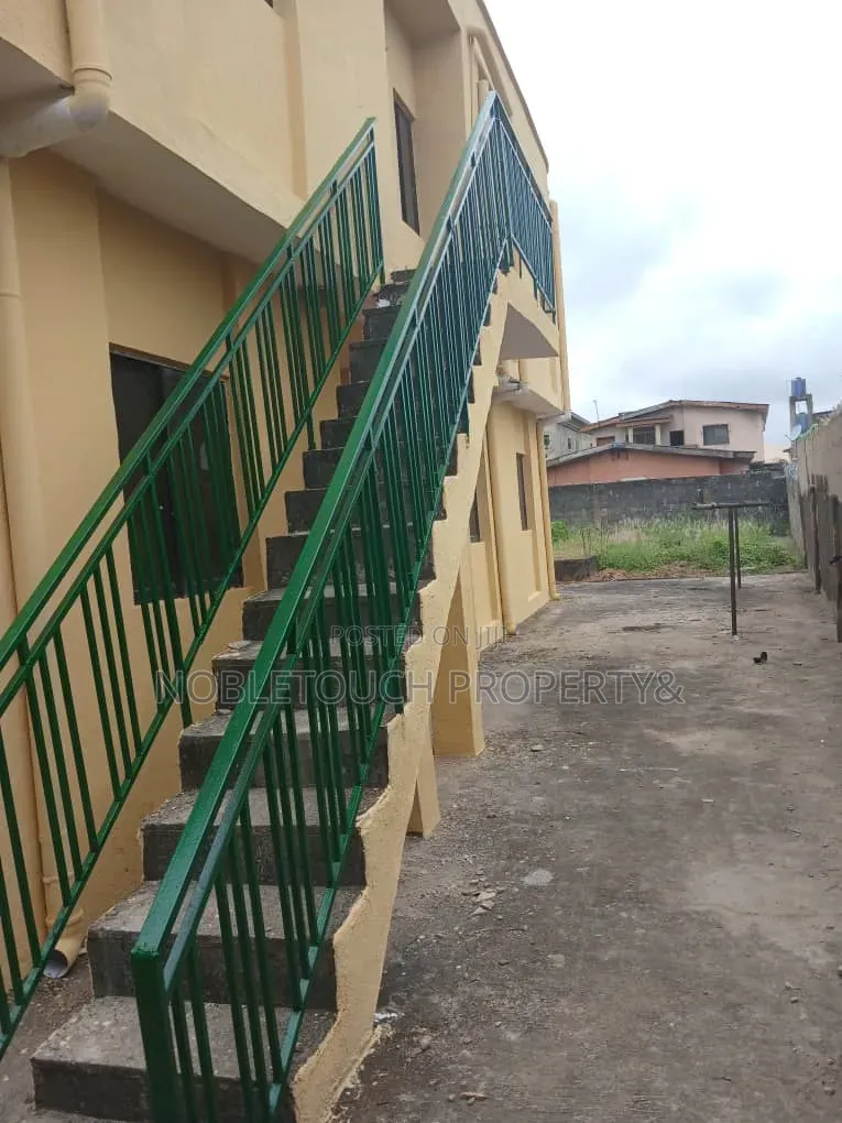 3bdrm Block of Flats in Abaranje Ikotun for sale in Abaranje