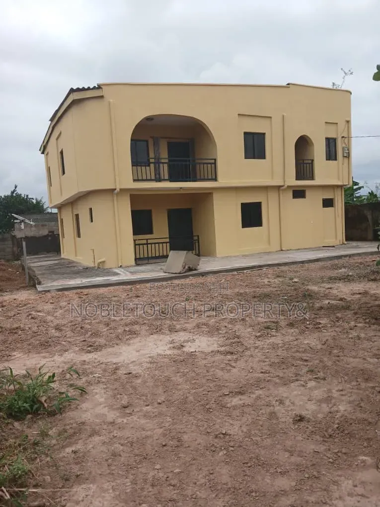 3bdrm Block of Flats in Abaranje Ikotun for sale in Abaranje