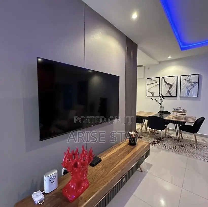 2-Bedroom Serviced Apartment With Pool Gym | Lekki Phase 1 in Lekki Phase 1
