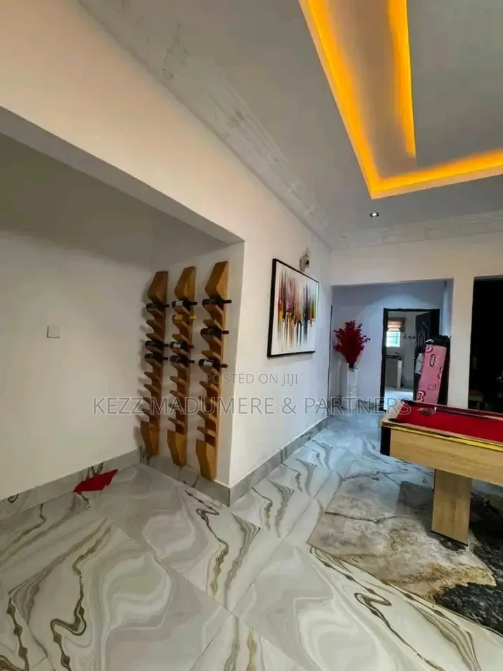 6bdrm Block of Flats in Cedarwood Estate, New Layout for sale in New Layout