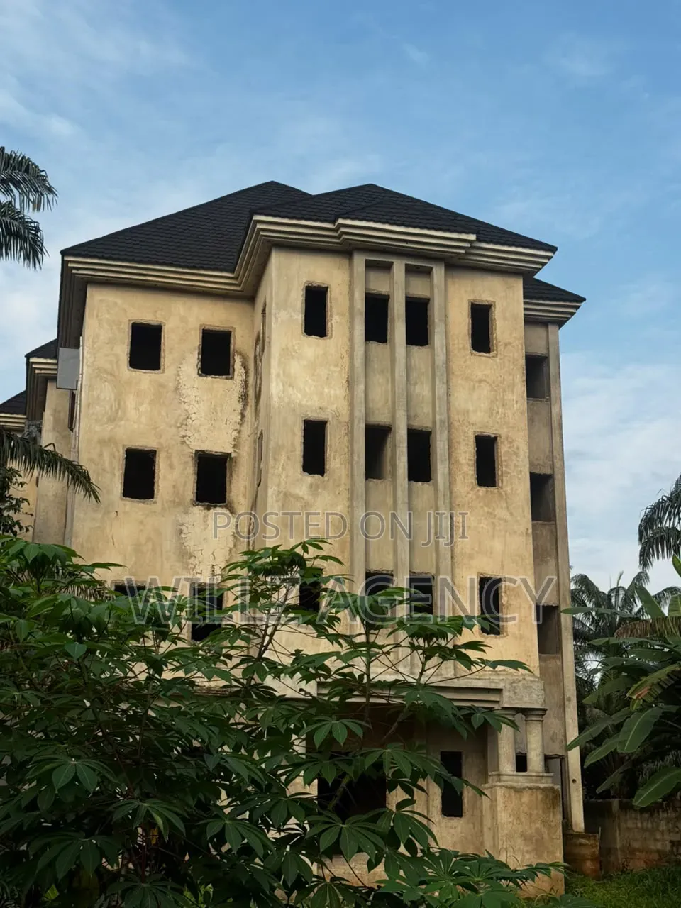 20bdrm House in Nnewi for sale in Nnewi