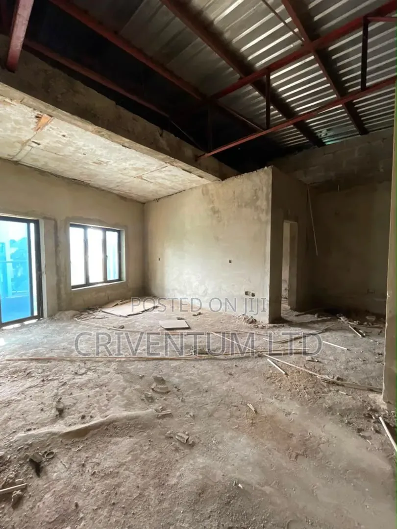 3bdrm Duplex in Bridge Peridot, for sale in Mbora