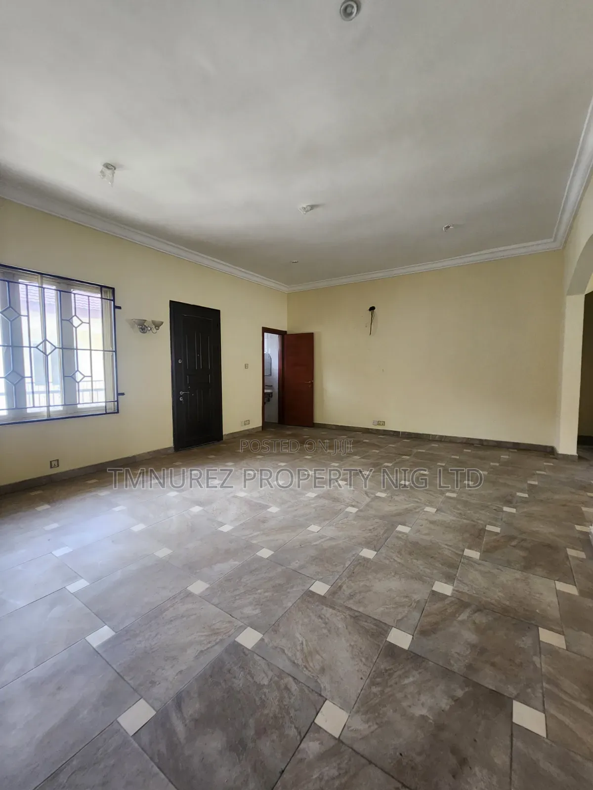 3bdrm Apartment in Chevron for rent in Chevron