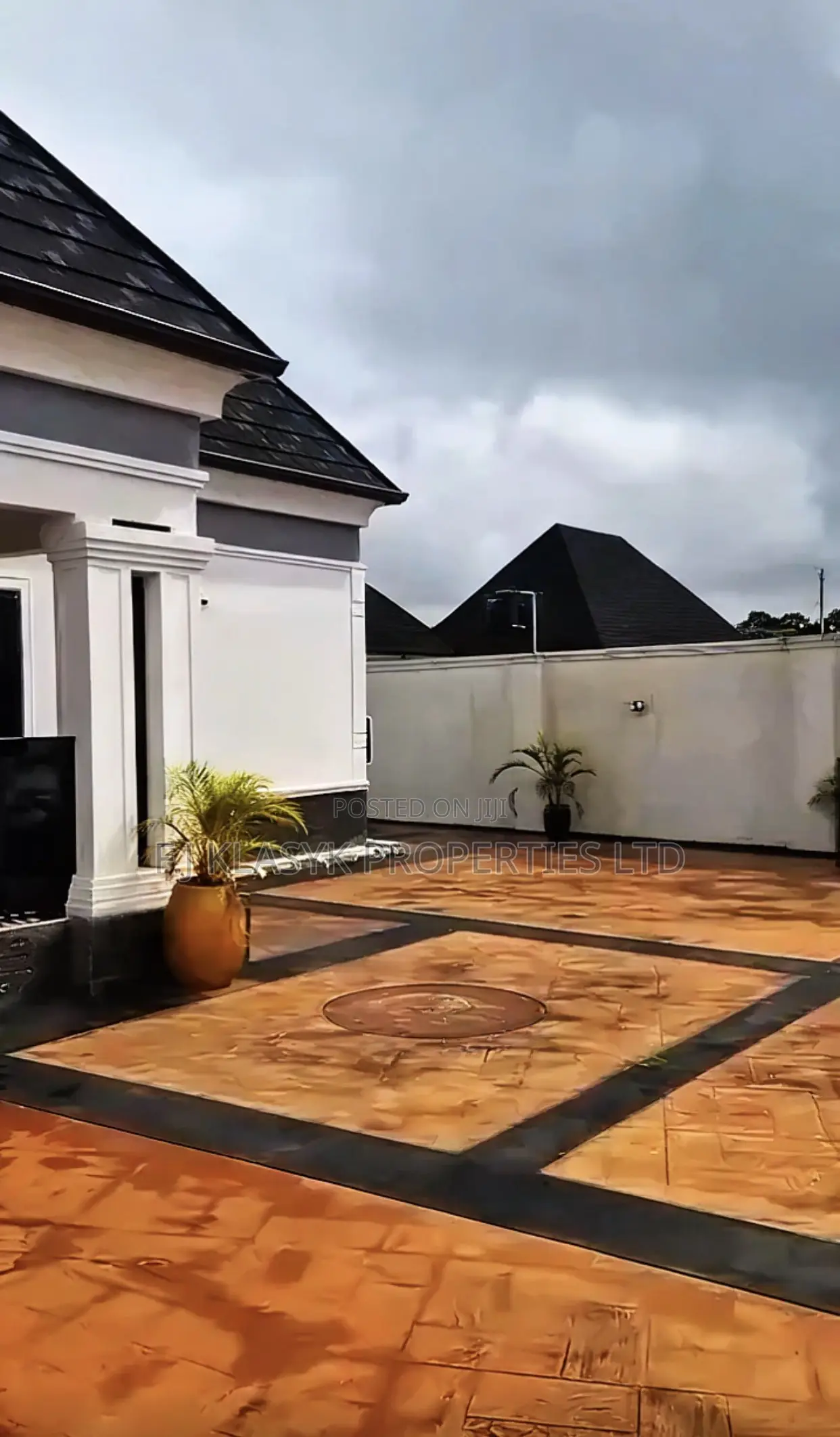 4bdrm Bungalow in Benin City for sale in Benin City
