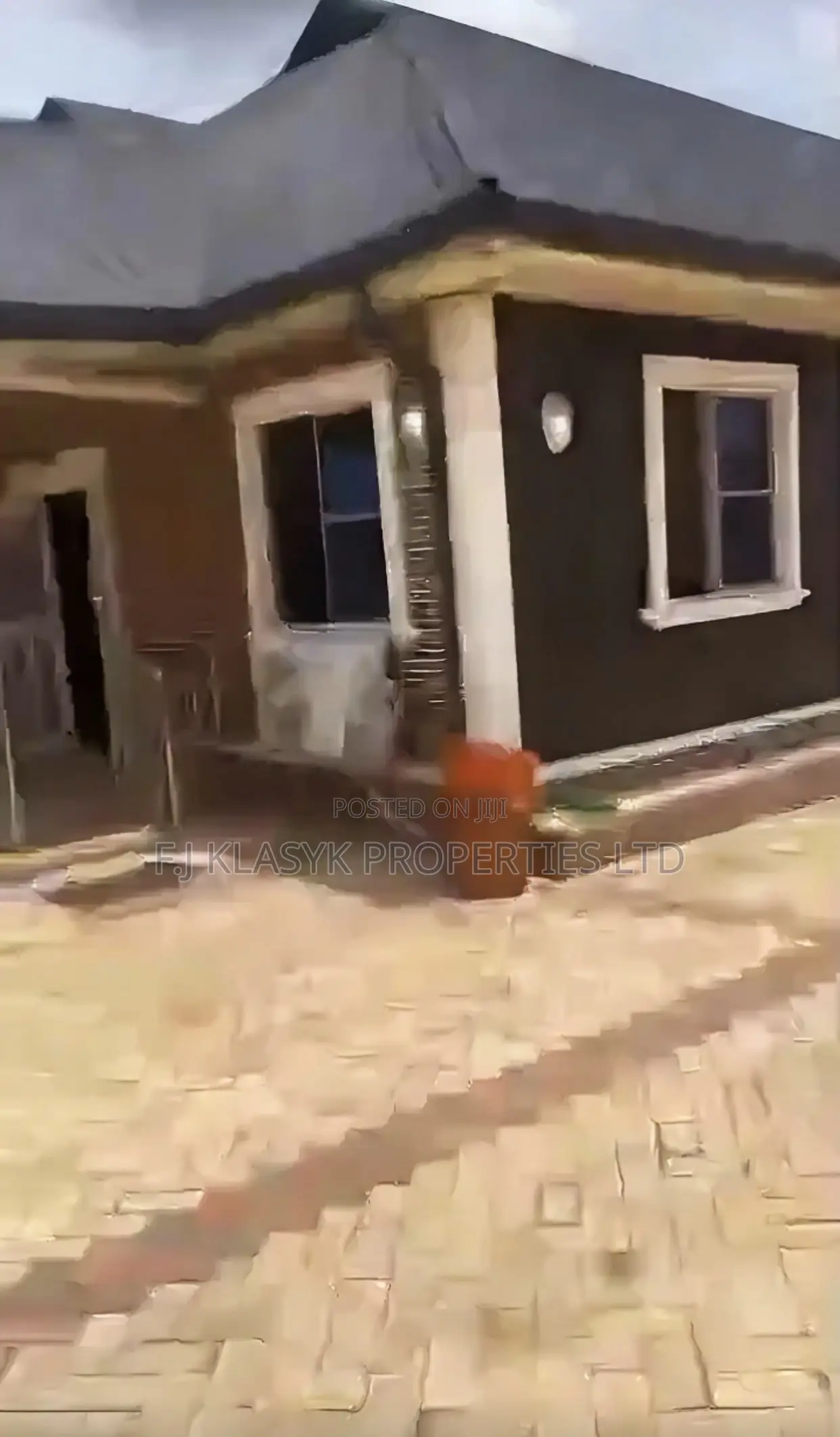 4bdrm Apartment in Benin City for sale in Benin City