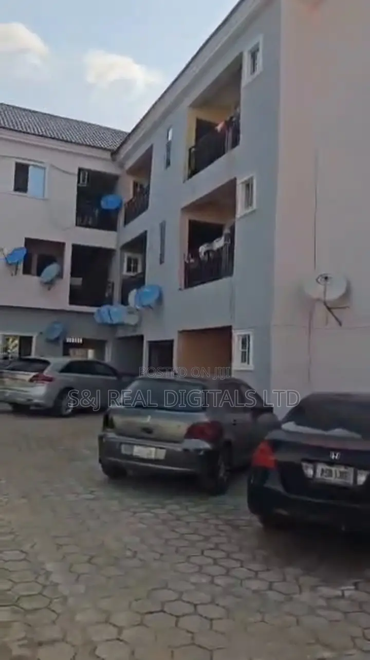 18bdrm Block of Flats in Kubwa for sale in Kubwa