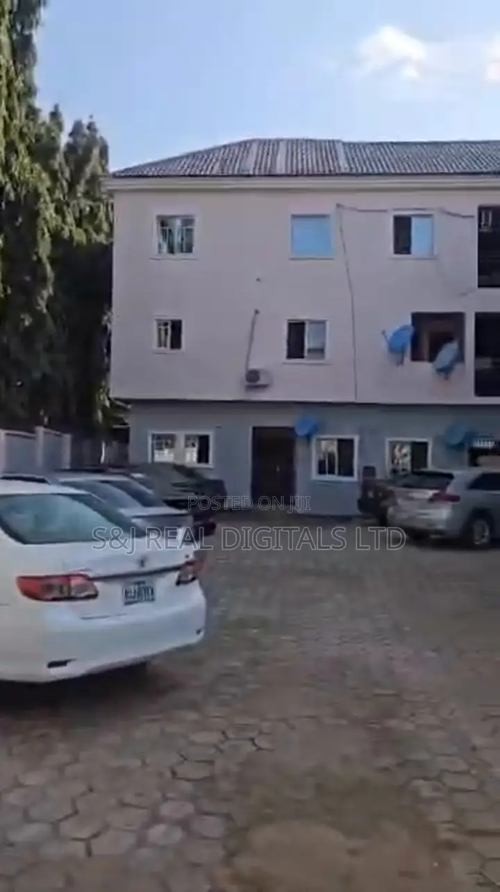 18bdrm Block of Flats in Kubwa for sale in Kubwa