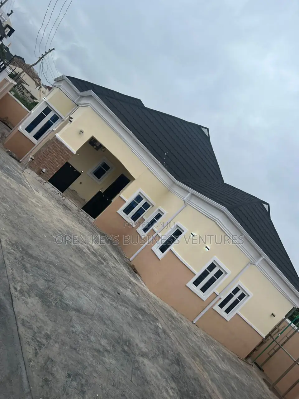 Furnished 3bdrm Bungalow in Alaaka, Elebu, Akala Express for sale in Akala Express