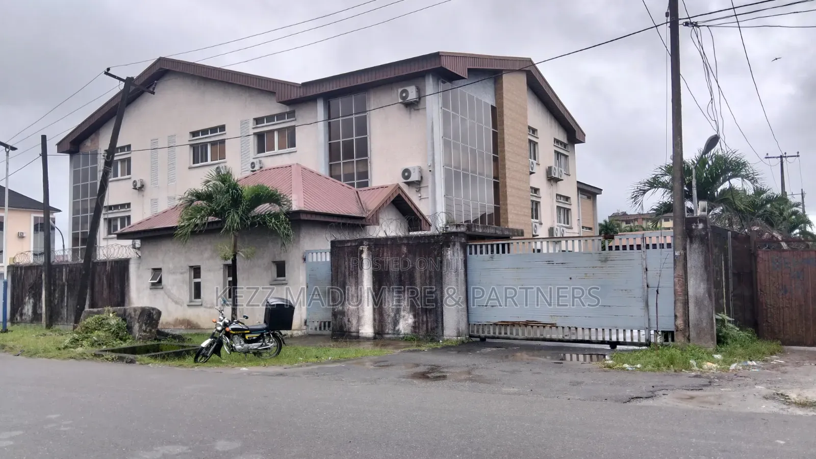 Warehouse With Offices in Trans Amadi , Port Harcourt in Trans Amadi