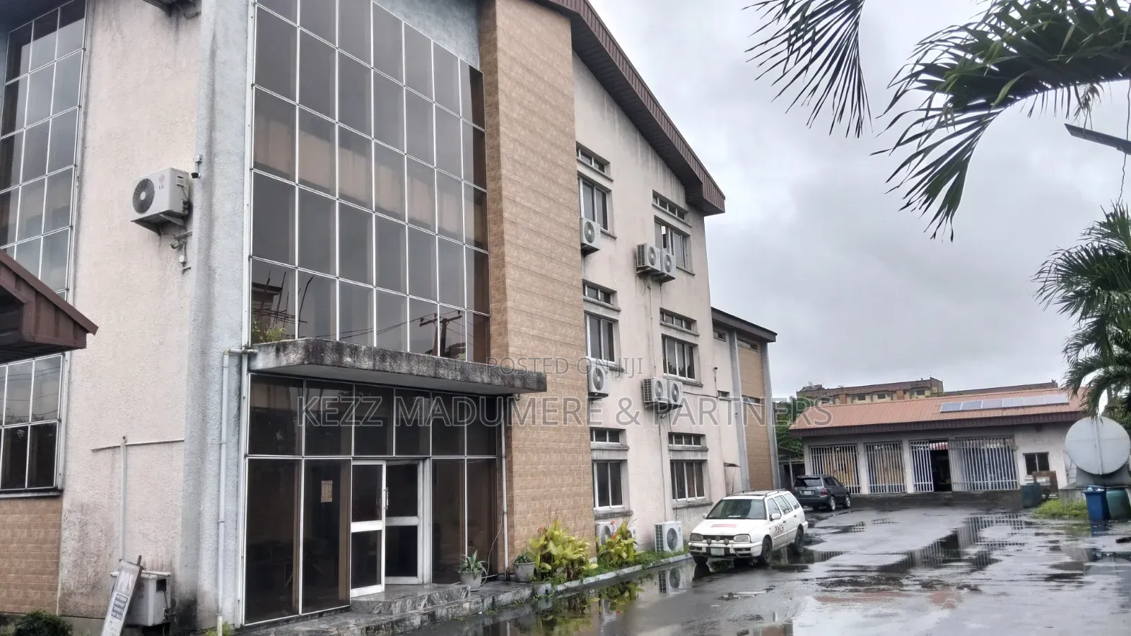 Warehouse With Offices in Trans Amadi , Port Harcourt in Trans Amadi