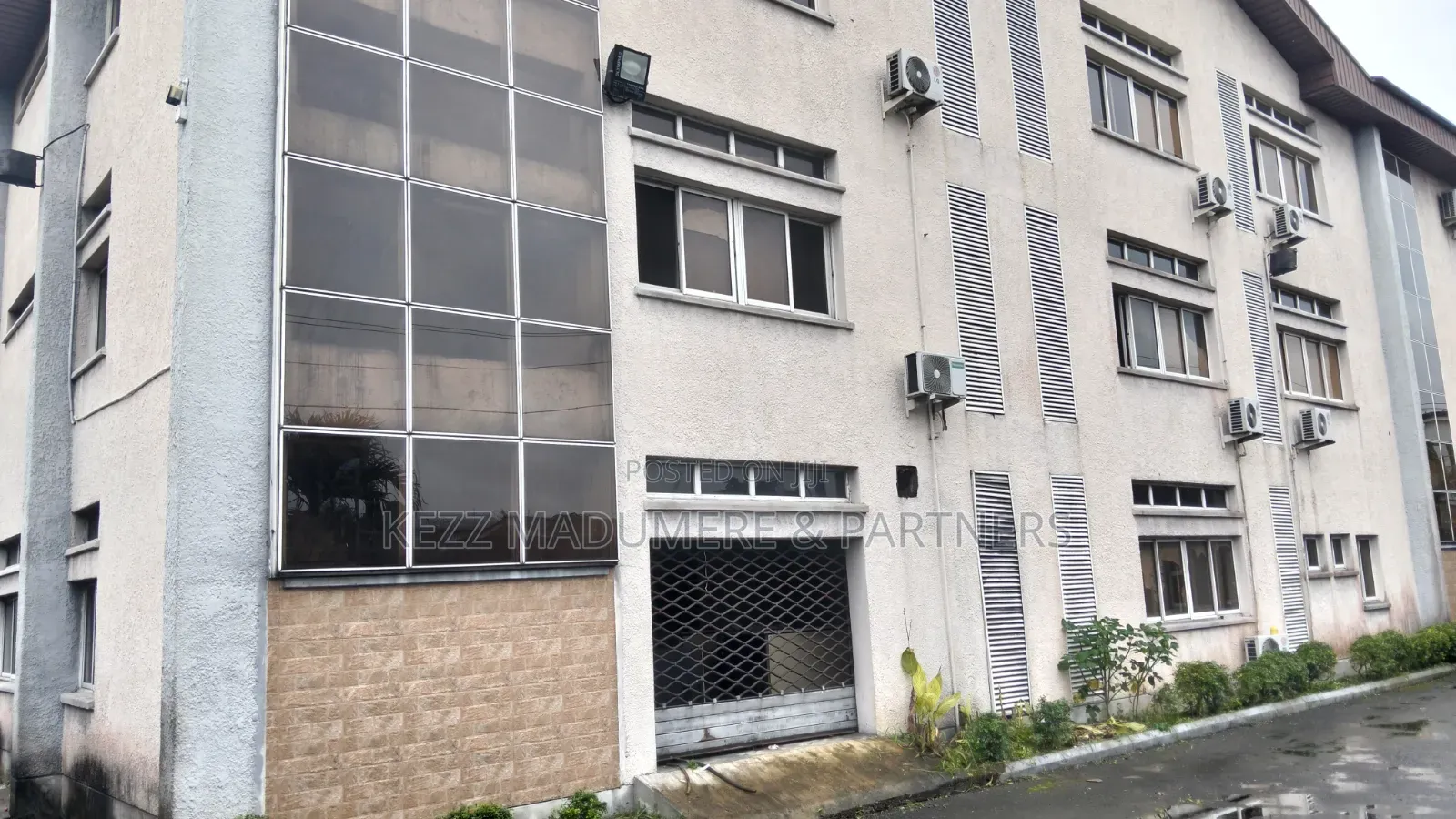 Warehouse With Offices in Trans Amadi , Port Harcourt in Trans Amadi