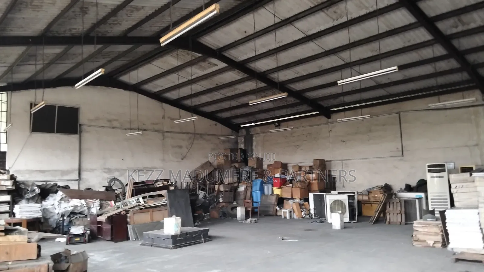 For Sale : Warehouse at Trans Amadi,port Harcourt in Trans Amadi