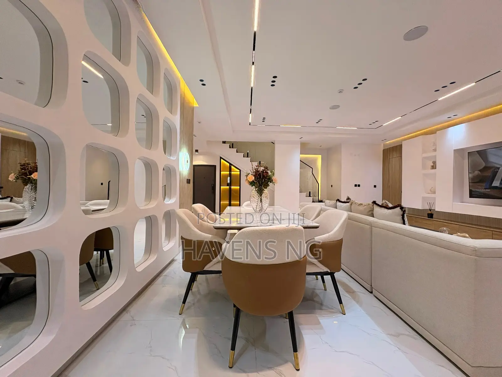 Shortlet | Brand New 4-Bedroom Maisonette in Banana Island