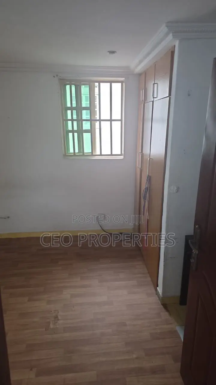 2bdrm Bungalow in Off Admiralty Way, Lekki Phase 1 for rent in Lekki Phase 1