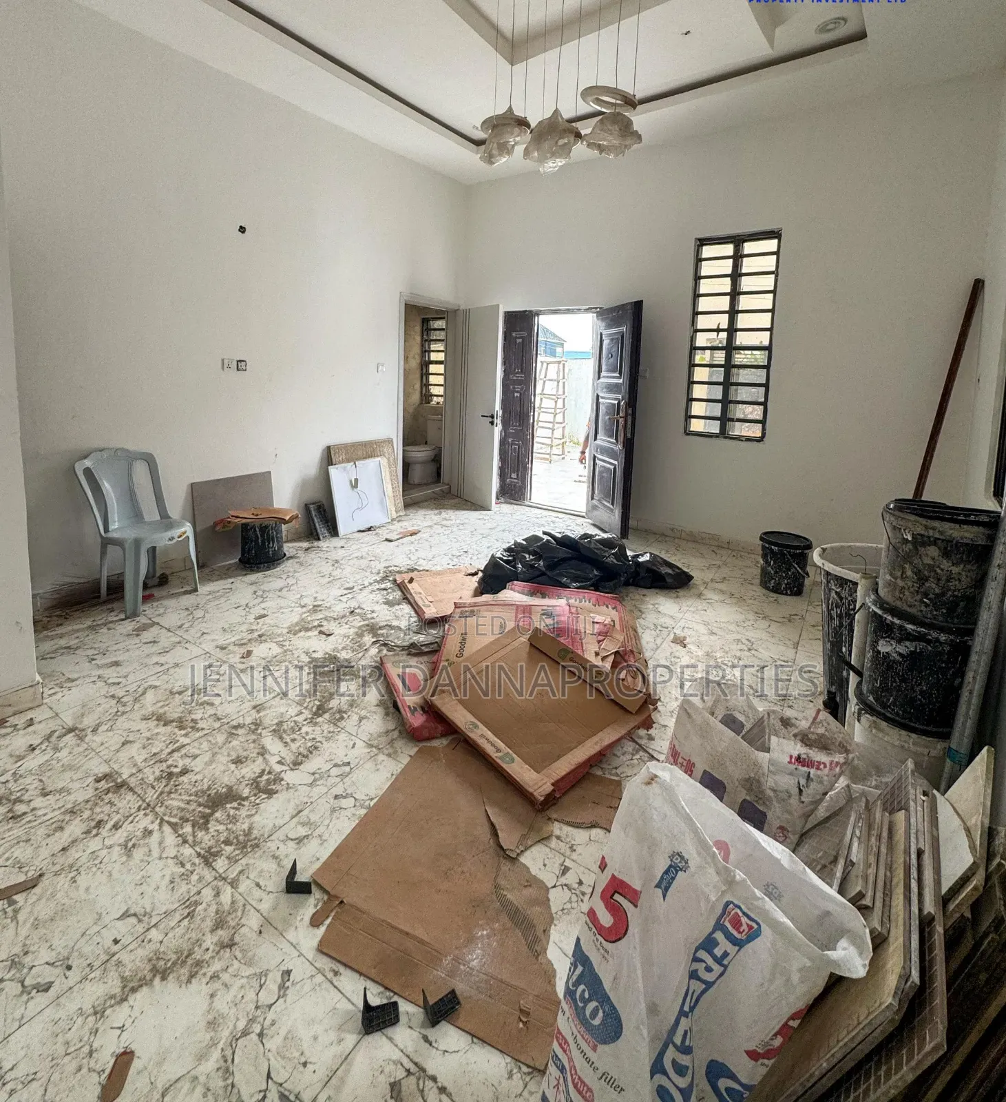 2bdrm Bungalow in Ogombo for sale in Ogombo