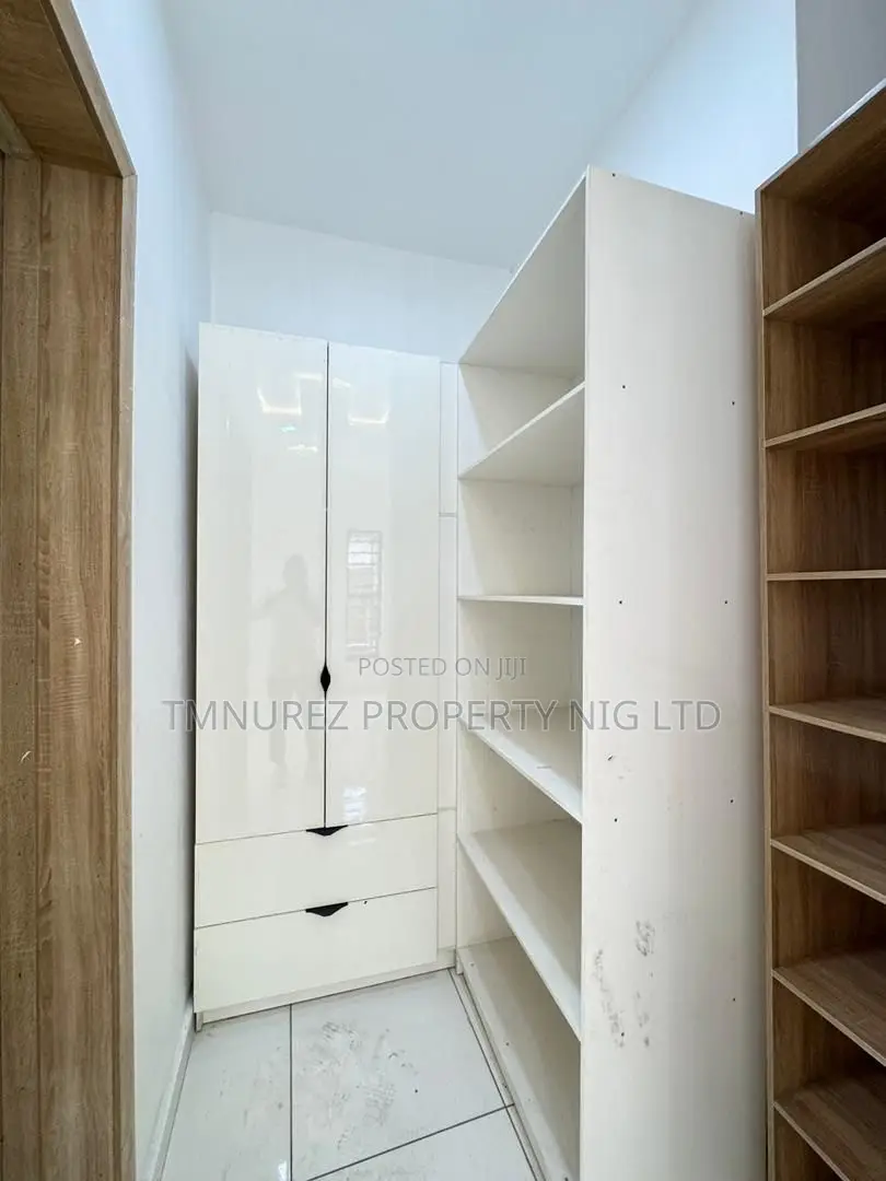 5bdrm Duplex in Gbagada for sale in Gbagada