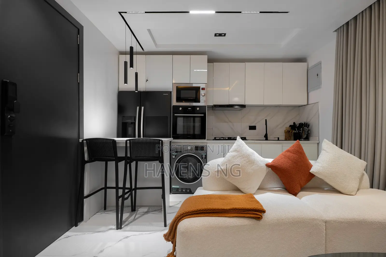 Shortlet | Luxurious 1-Bedroom Apartment in Lekki Phase 1