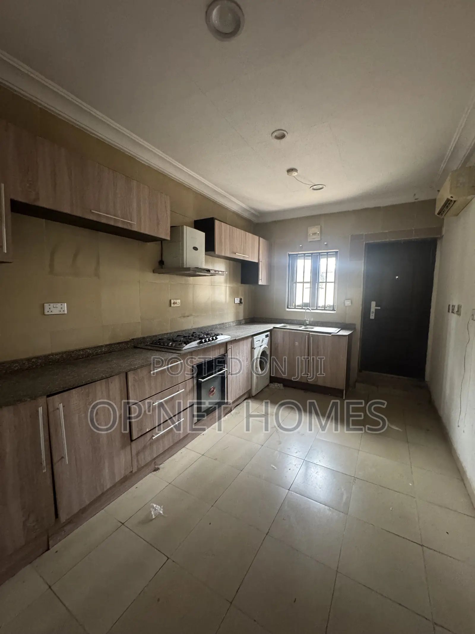 4bdrm Duplex in Lekki for sale in Lekki