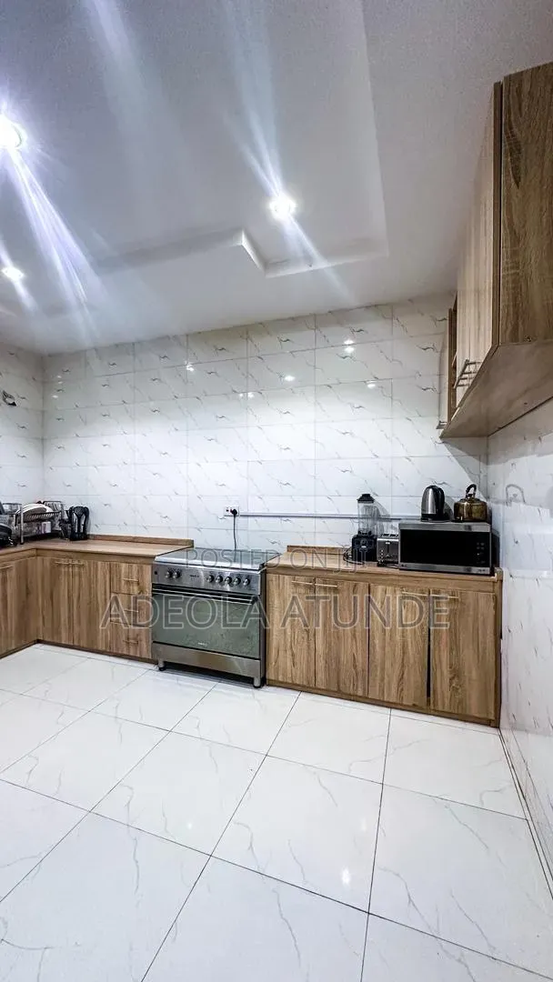 3-Bedroom Apartment With 2 Parlors in FO1 Kubwa, Abuja in Kubwa