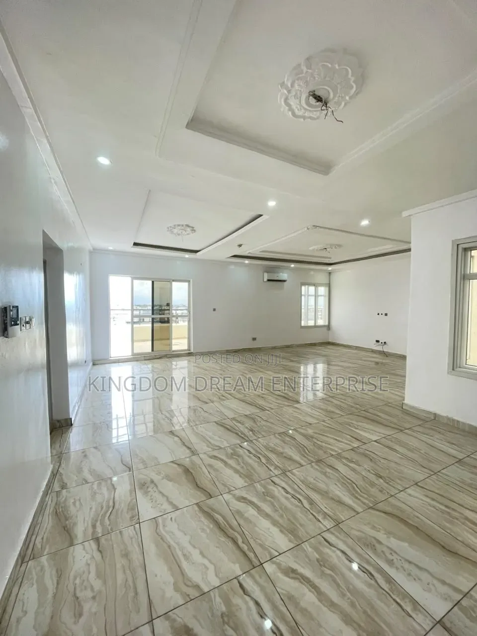 3bdrm Penthouse in Ikate Lekki Lagos for rent in Ikate
