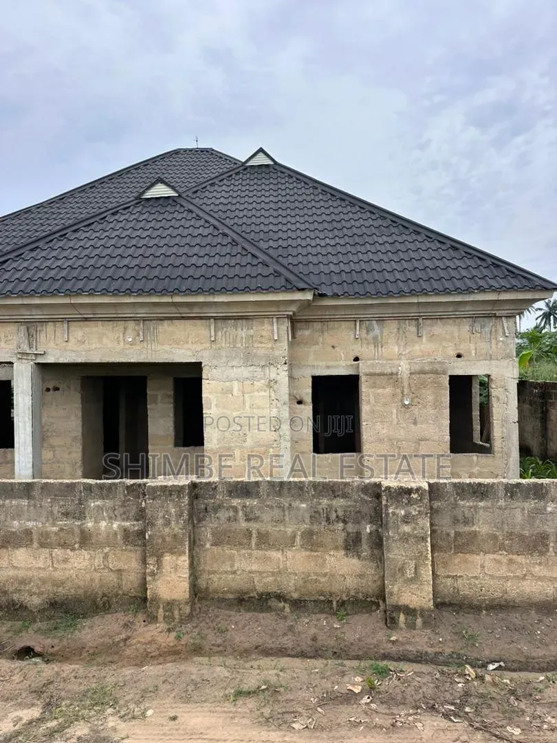 4bdrm Bungalow in Uyo for sale in Uyo