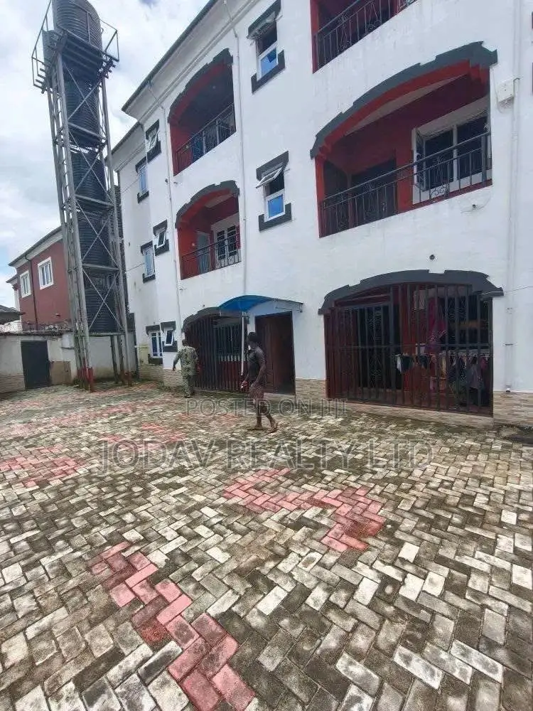 2bdrm Block of Flats in Rumuodara Eneka Road for rent in Rumuodara