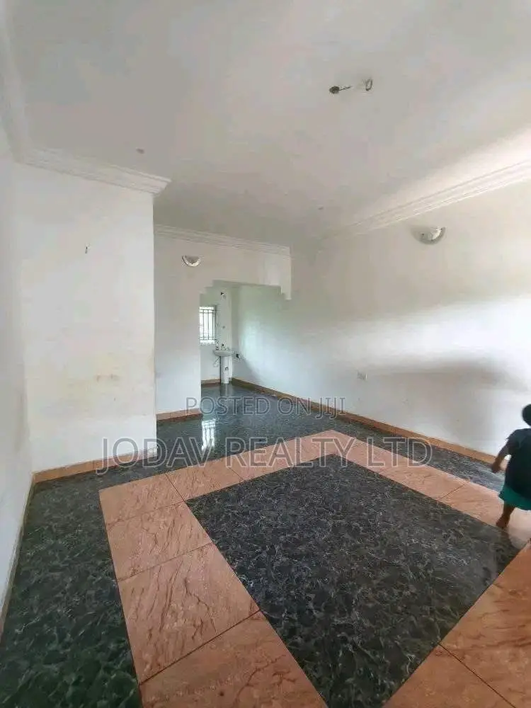 2bdrm Block of Flats in Rumuodara Eneka Road for rent in Rumuodara