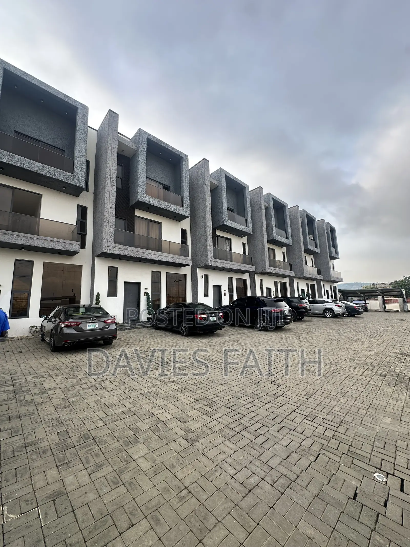 4bdrm Townhouse/Terrace in Jahi for sale in Jahi