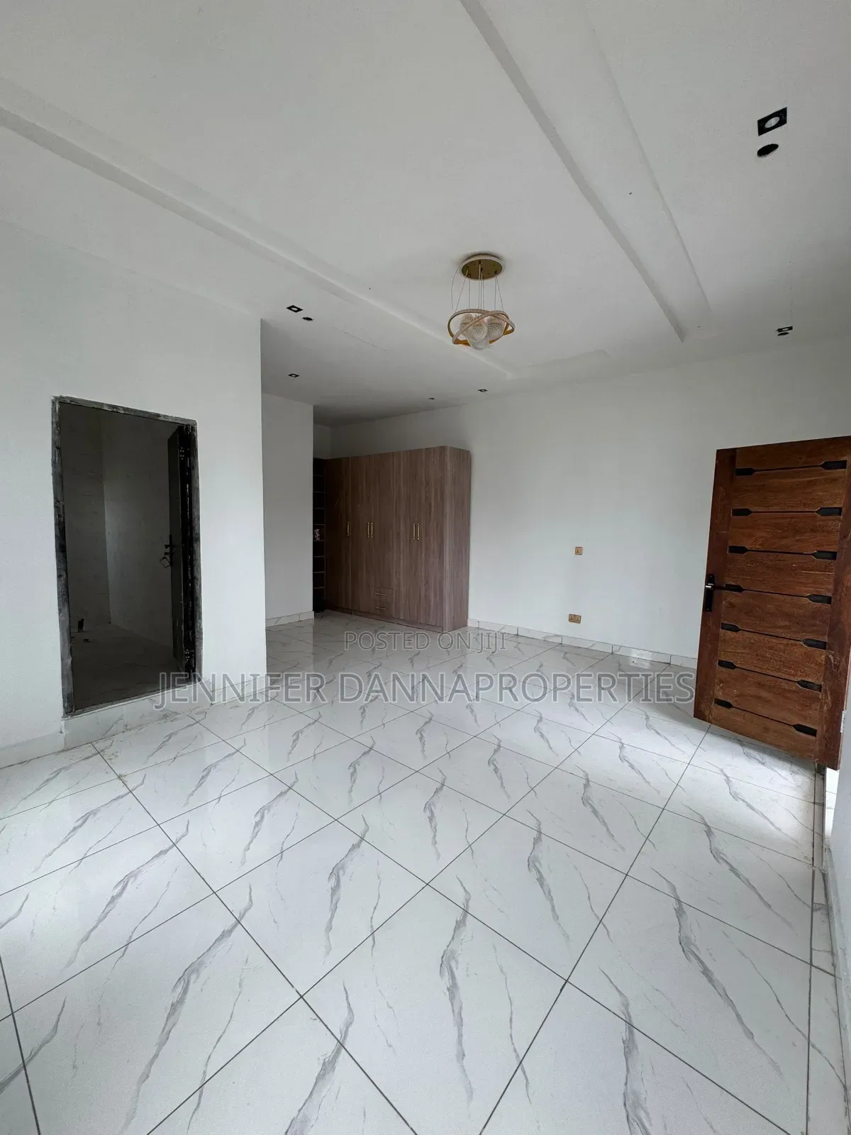 4bdrm Duplex in Ikota for sale in Ikota