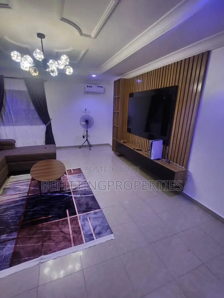 3bdrm Apartment in Surulere for sale in Surulere