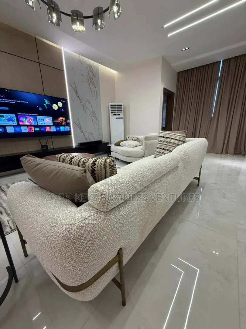 Furnished 3bdrm Apartment in Osborne for sale in Osborne Foreshore Estate