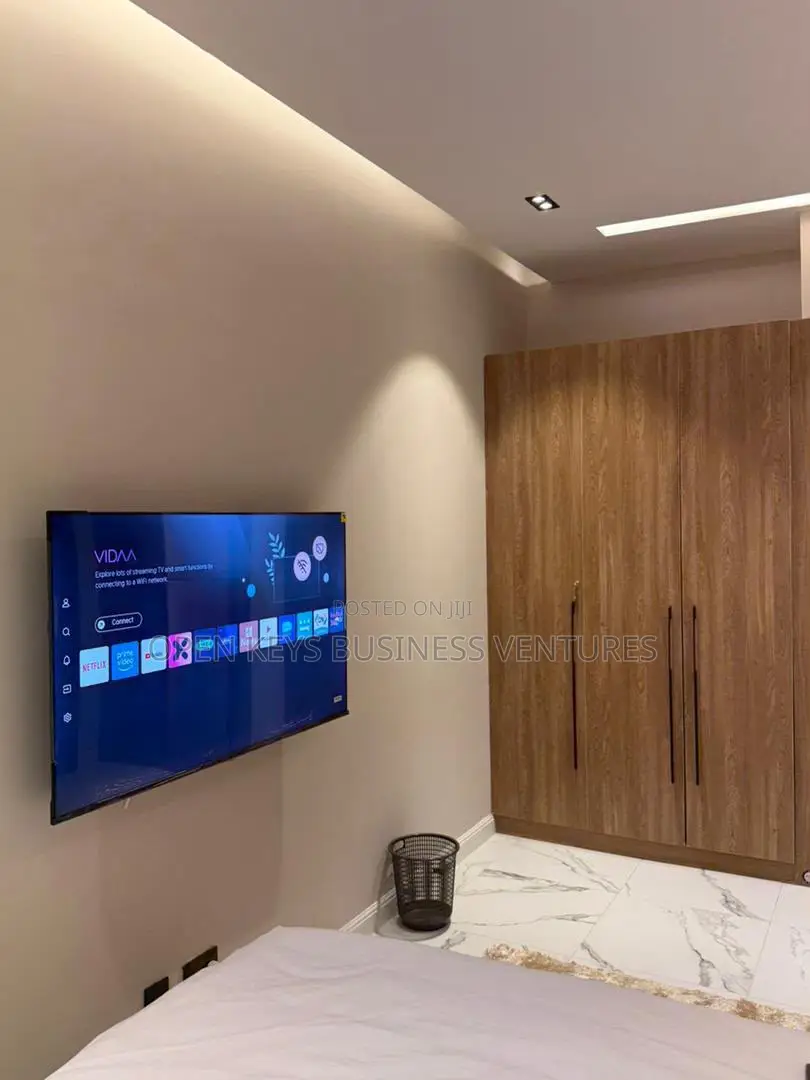 Furnished 3bdrm Apartment in Osborne for sale in Osborne Foreshore Estate