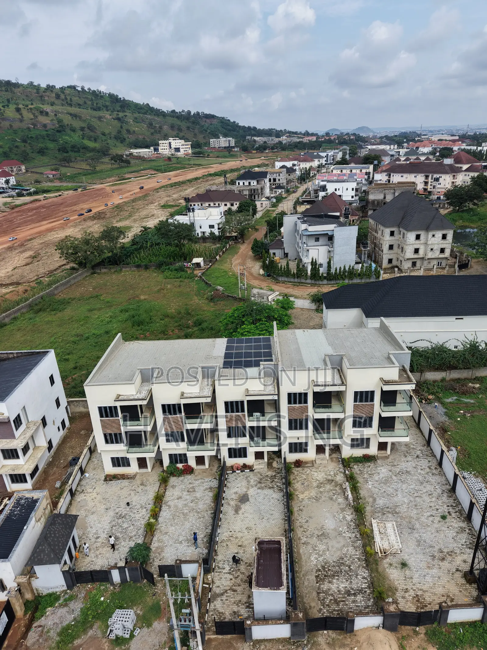 4bdrm Duplex in Life Camp for sale in Life Camp