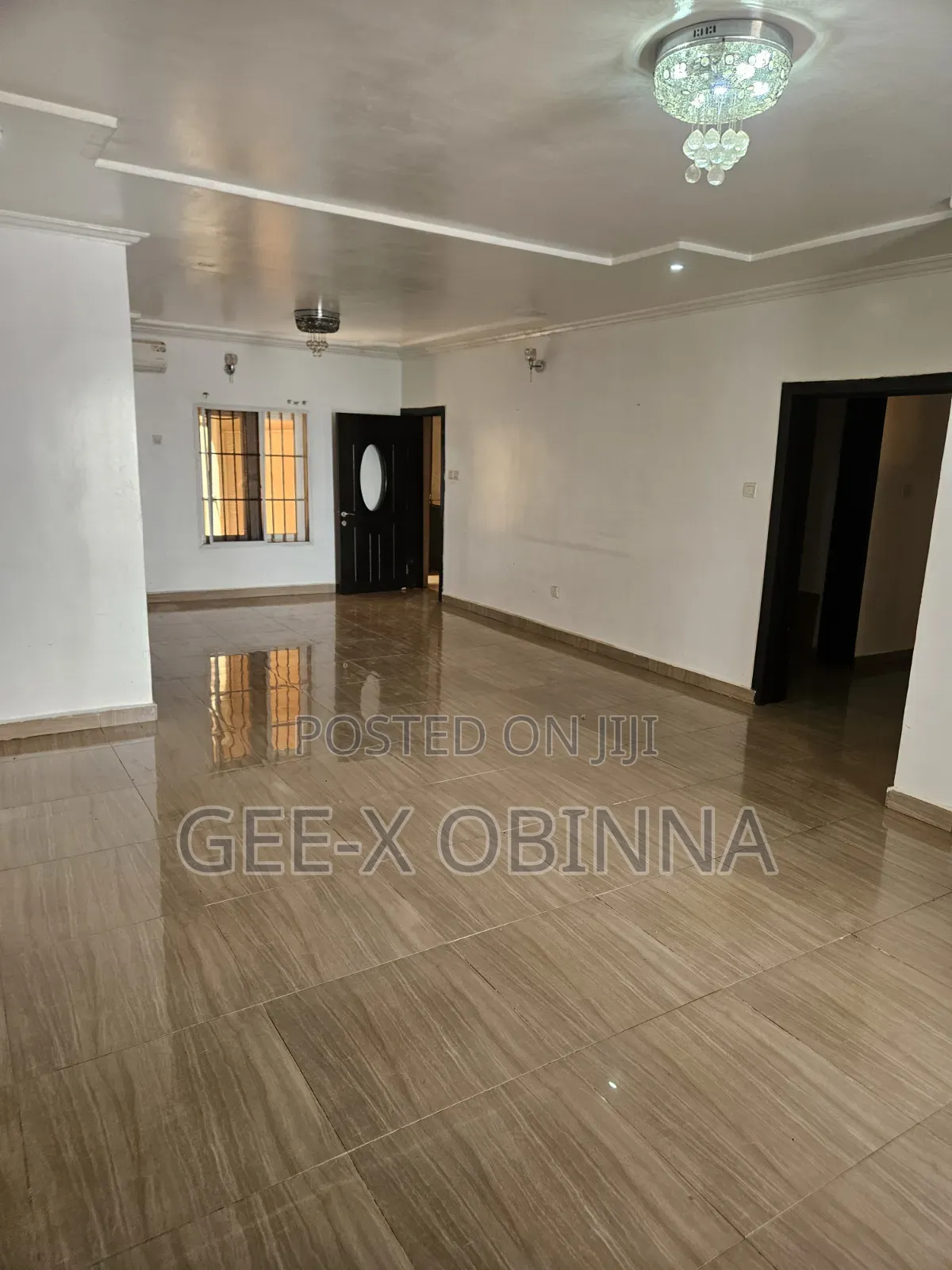 3bdrm Block of Flats in Wuye for rent in Wuye