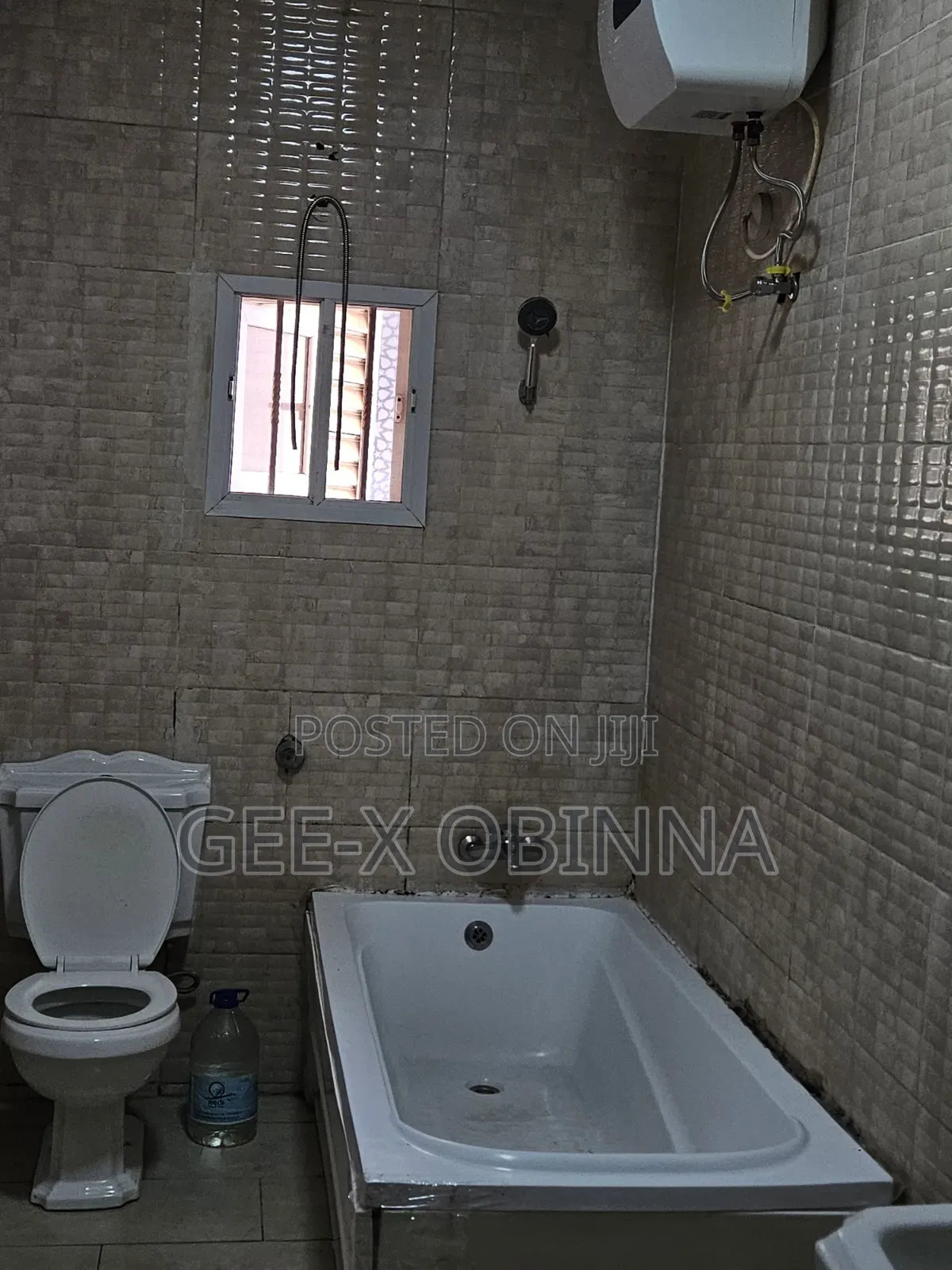 3bdrm Block of Flats in Wuye for rent in Wuye